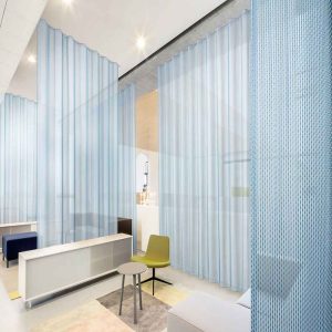 toplantı odası akustik ses çözümleri ofis toplantı genel müdür meeting room acoustic curtains blinds ses emici jaluzi japon kumaş paneller panel ofis_01.jpg