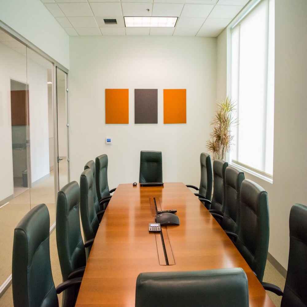 toplantı odası akustik ses çözümleri ofis toplantı genel müdür meeting room acoustic curtains blinds ses emici jaluzi japon kumaş paneller panel ofis_12.jpg